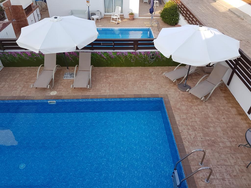 Villa Charlotte โปรทาราส ภายนอก รูปภาพ