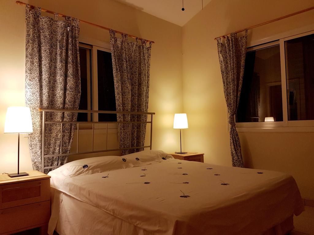 Villa Charlotte โปรทาราส ภายนอก รูปภาพ
